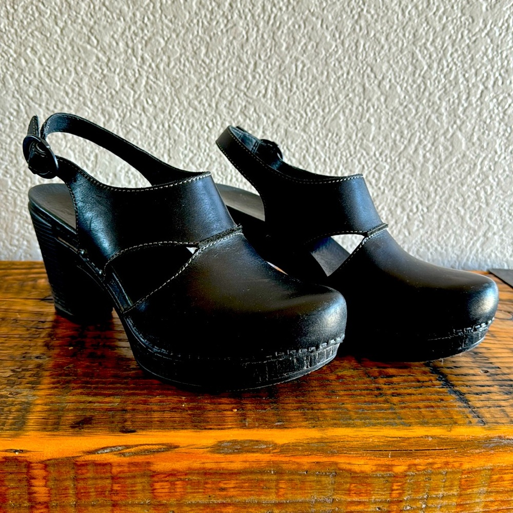Dansko black Riley slingback heels pumps for work teacher or dates